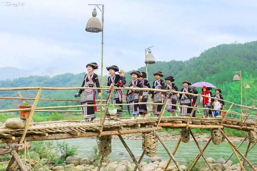 Xây dựng và phát triển văn hóa, con người - Động lực đưa Lai Châu đổi mới, hội nhập và phát triển 